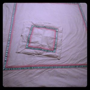 Pottery barn teen duvet with 2 euro shams